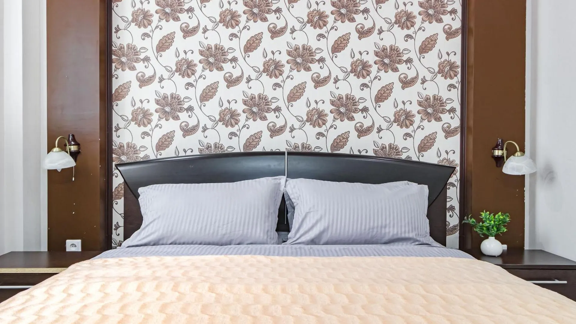 Apartment Spacious Near The Bayterek Monument Nur-Sultan
